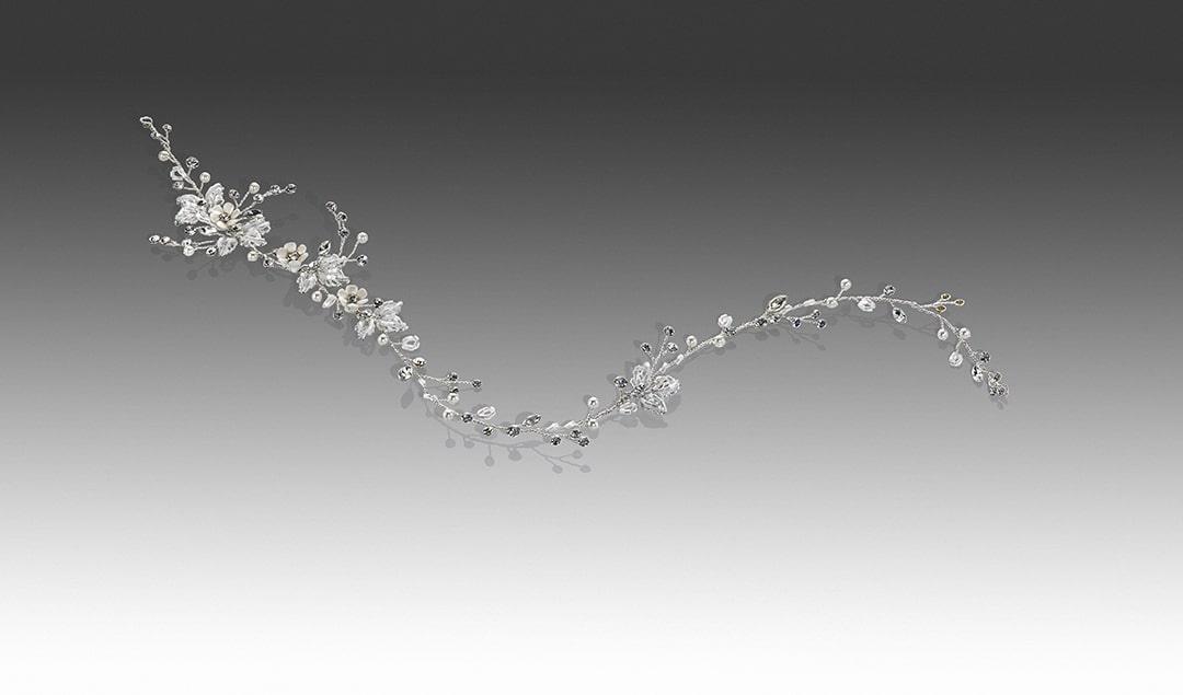 Anja's Dream - Anja's DreamLongest vine/halo porcelain flowers