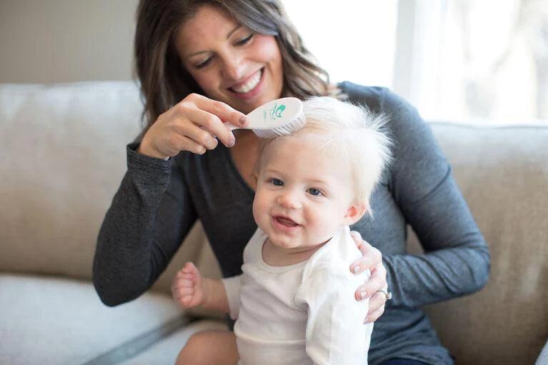 Dr. Brown's® - Dr. Brown's Baby Care Kit - 4 Pieces (Hair Brush & Comb, Nasal Aspirator, Nail Scissors)