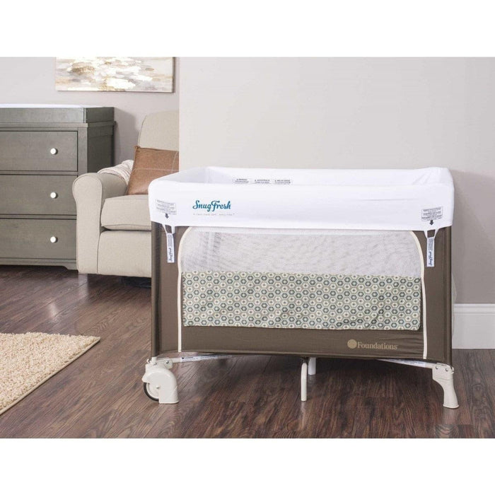 Foundations® - Foundations SnugFresh® Elite™ Play Yard with SnugFresh® Cover