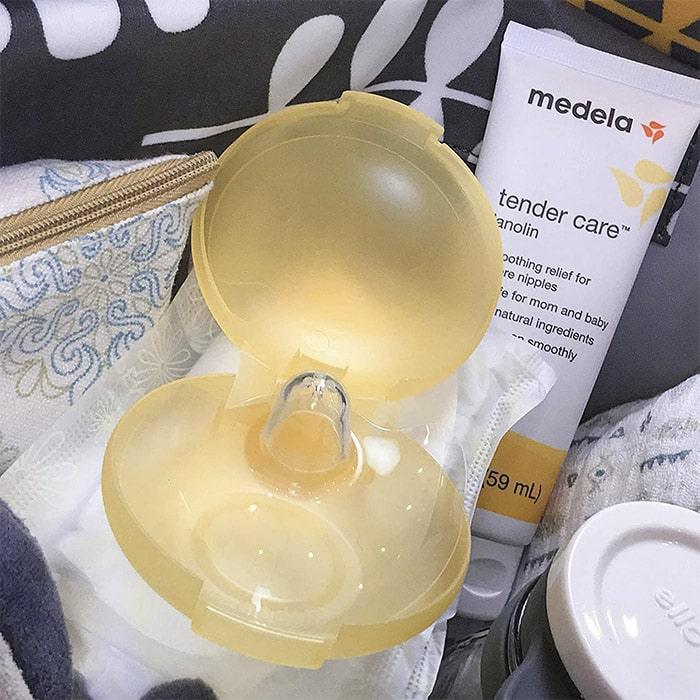 Medela® - Medela Contact Nipple Shields & Case - 2 Pack