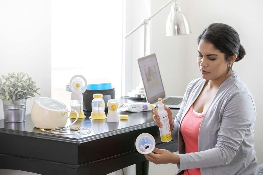 Medela® - Medela Quick Clean Breast Pump Sanitizer Spray - 8oz