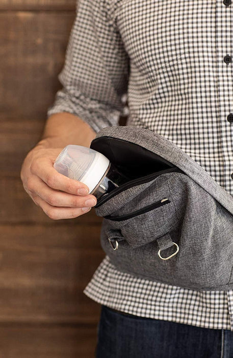 Moby® - Moby Close Enough to Kiss - 2 in-1 Baby Carrier & Hipseat