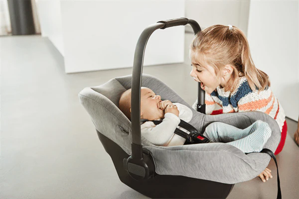 Nuna® - Nuna Pipa Lite Infant Car Seat - Granite