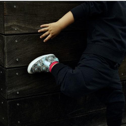 Robeez® - Robeez Soft Sole - Artic Friends - Grey Canvas