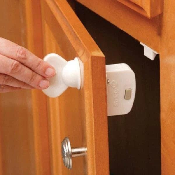 Safety 1st® - Safety 1st® Magnetic Locking System Starter Set for Cabinets