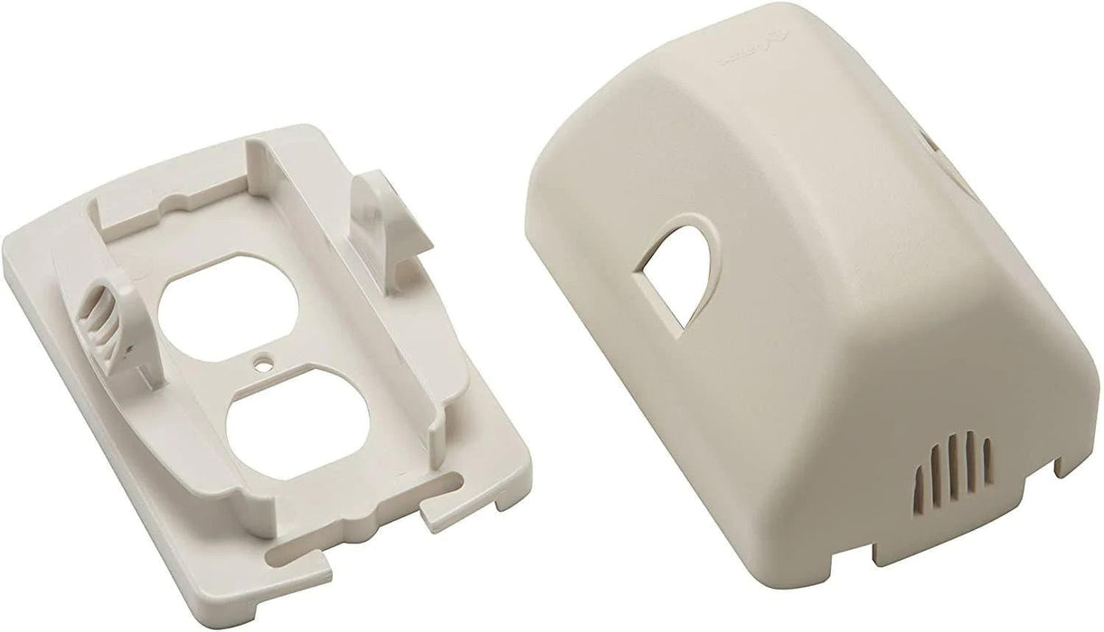 Safety 1st® - Safety 1st® Outlet Cover with Cord Shortener