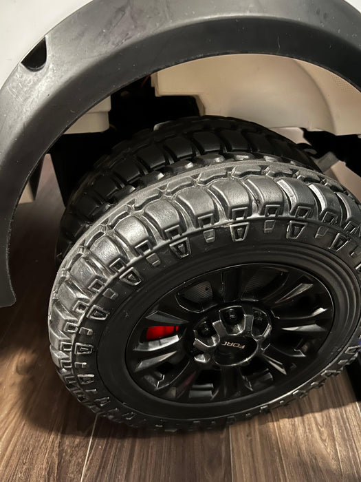 Voltz Toys - Voltz Toys Licensed Ford F-450 Super Duty 24V 2-Seater Ride-On Truck with Remote, Music & LED Lights